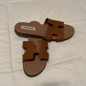 Steve Madden slide sandals